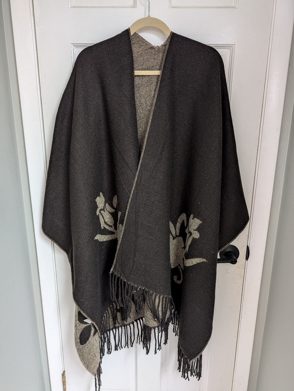 Dark Brown Floral Tassel Poncho